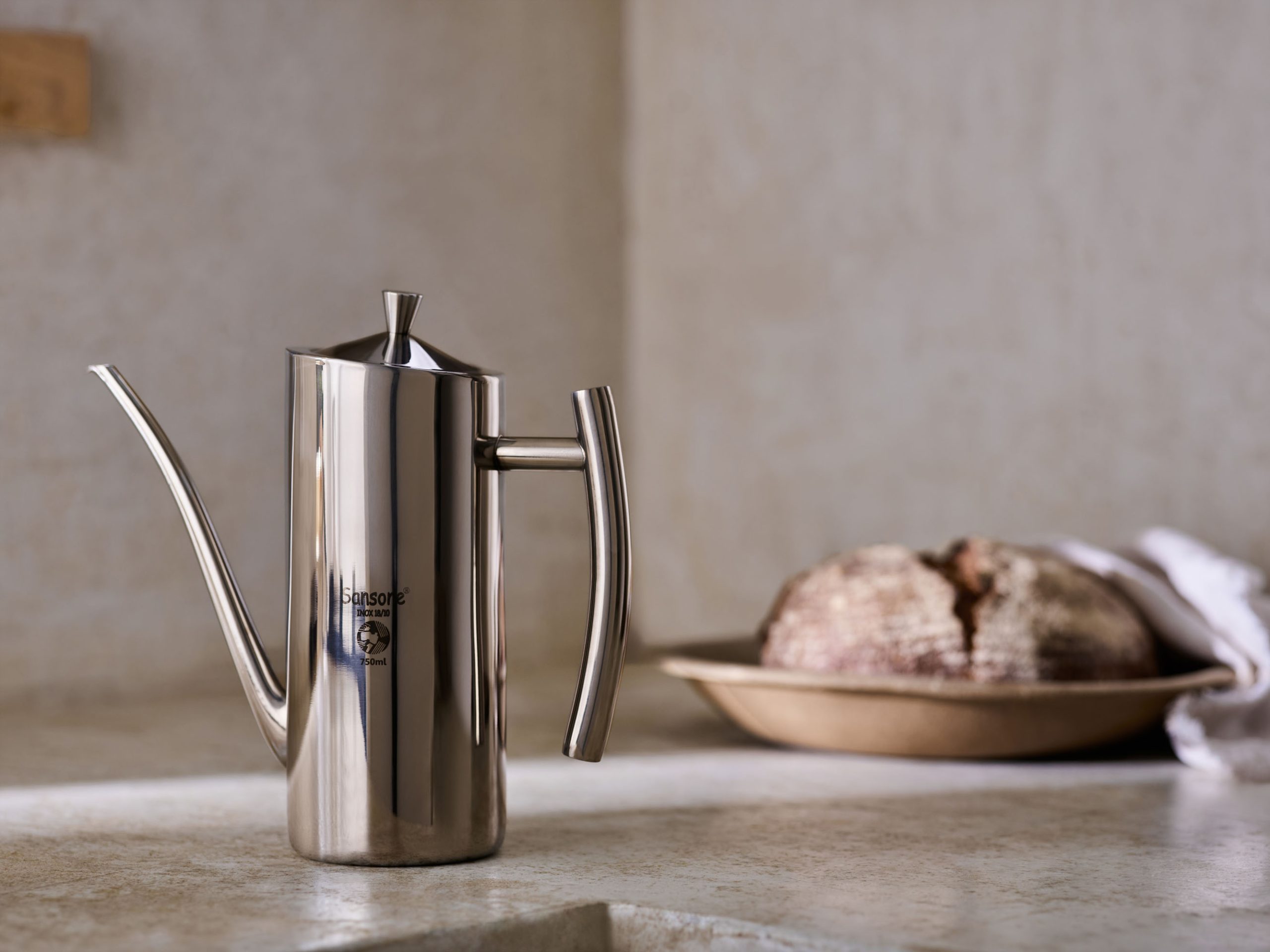 קנקן נירוסטה לשמן זית - 750 מ"ל